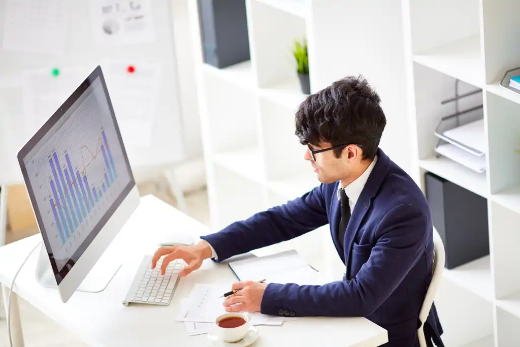 how employee screen monitoring boosts productivity 
